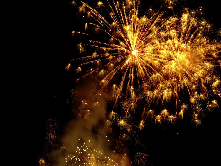 fireworks-sydney-darling-harbour
