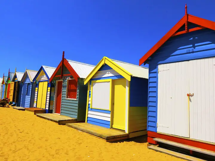 brighton-beach-melbourne-huts-cabanes