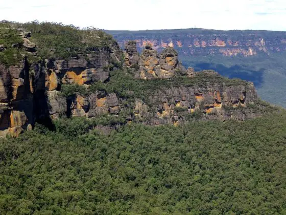 three-sisters-look-out-blue-mountains