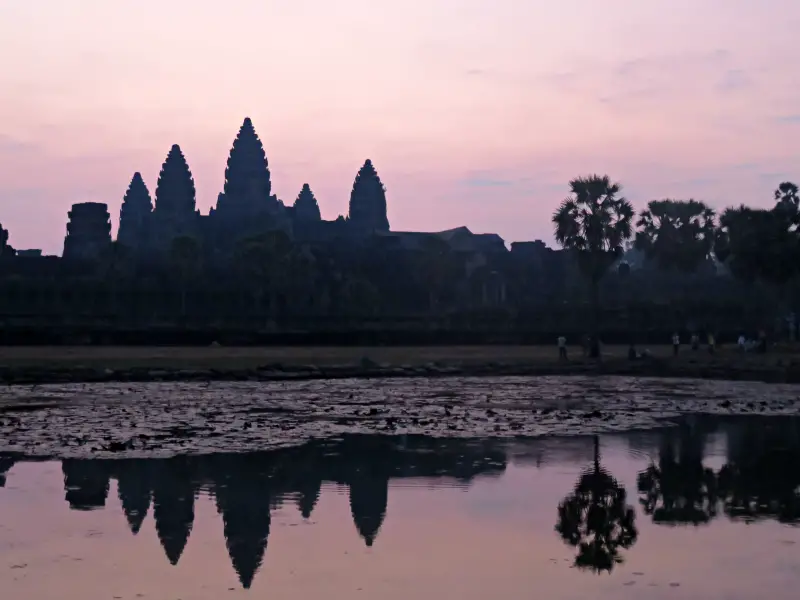 Lever soleil à Angkor Wat