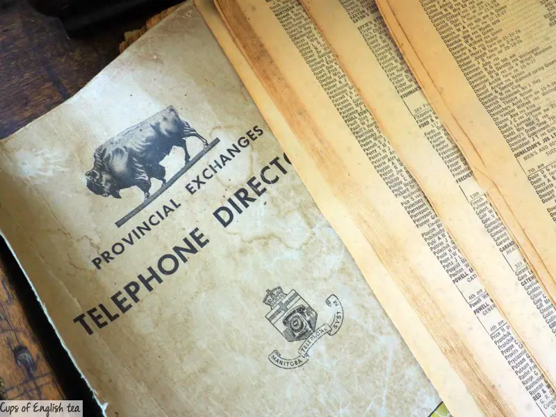 Old telephone directory - Fort-la-Reine Manitoba